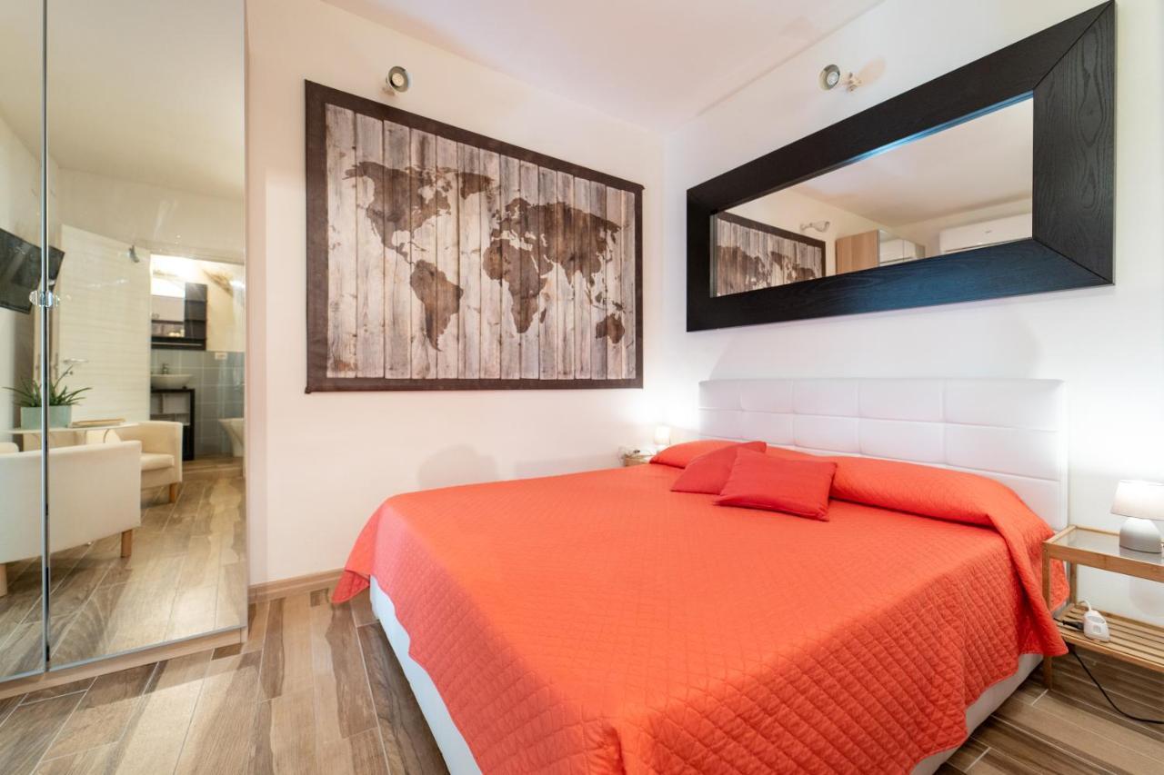 Casa Borbonica Cozy Apartment In Ortigia Ground Floor 시라쿠사 외부 사진