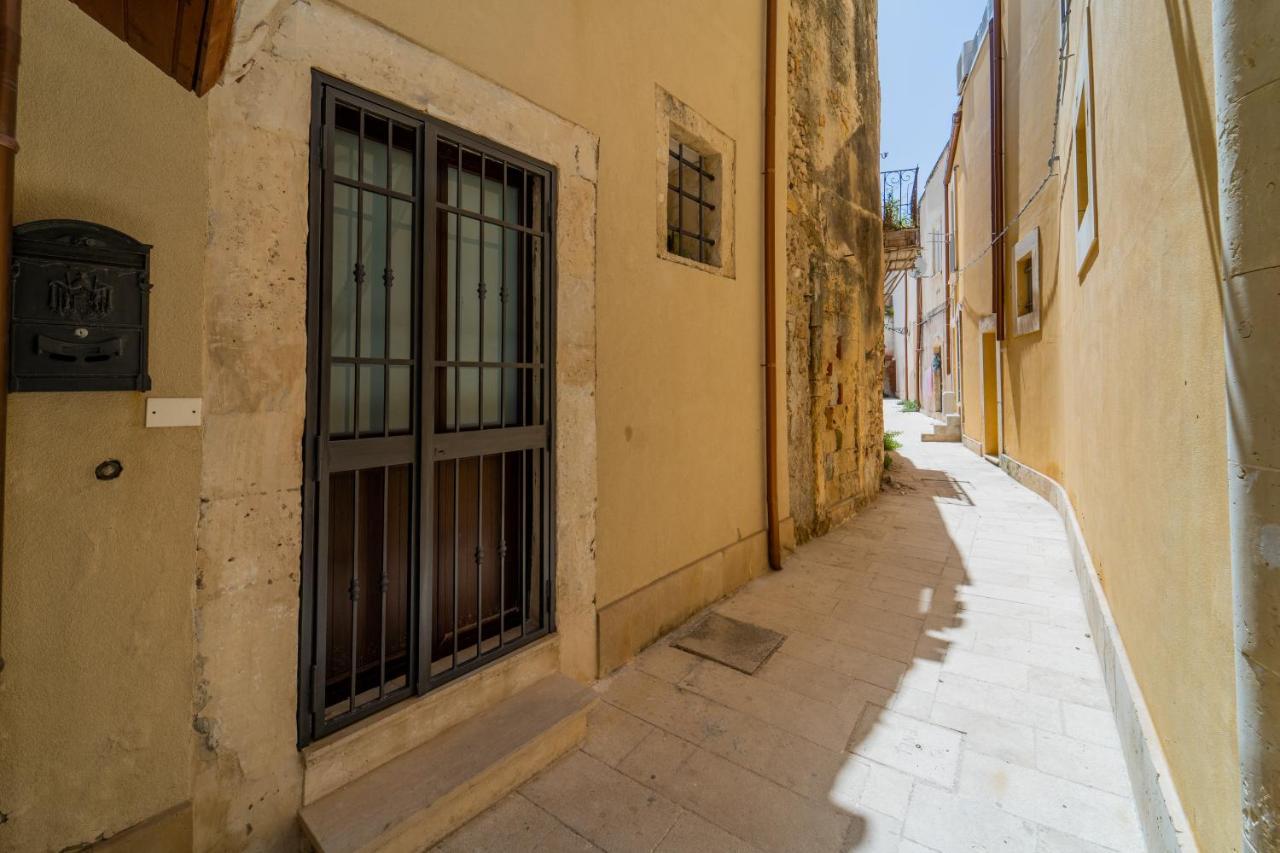 Casa Borbonica Cozy Apartment In Ortigia Ground Floor 시라쿠사 외부 사진